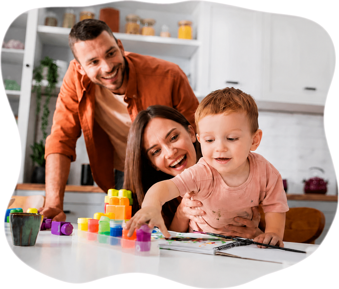 Família brincando com brinquedos